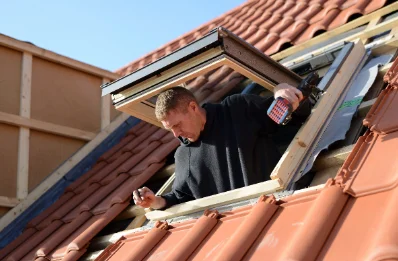 Pose de fenêtres de toit Velux à Commer